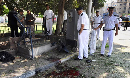 Explosión de un artefacto en El Cairo Un artefacto explosivo deja un muerto en El Cairo